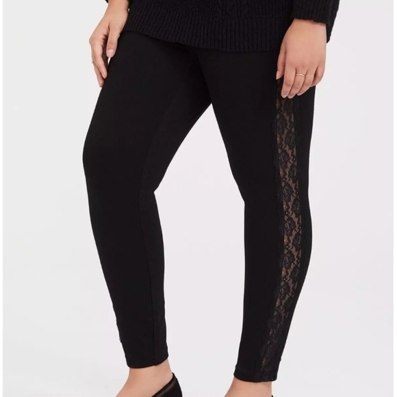 Torrid Black Luxe Ponte Knit Lace Inset Leggings - Picture 1 of 4